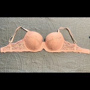 Victoria Secret 34DD Bra
